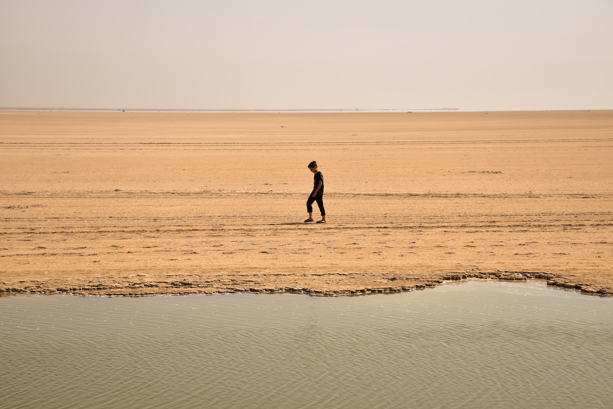 Iraq asks for international aid to save its rivers from drought